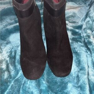 Tommy Hilfiger Black Ankle Booties Classic Design